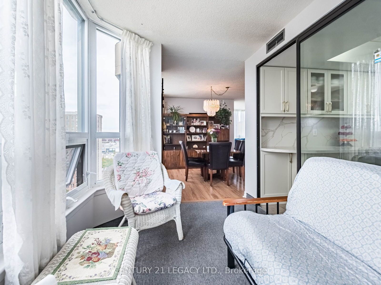 8 Lisa St E, unit 1402 for sale