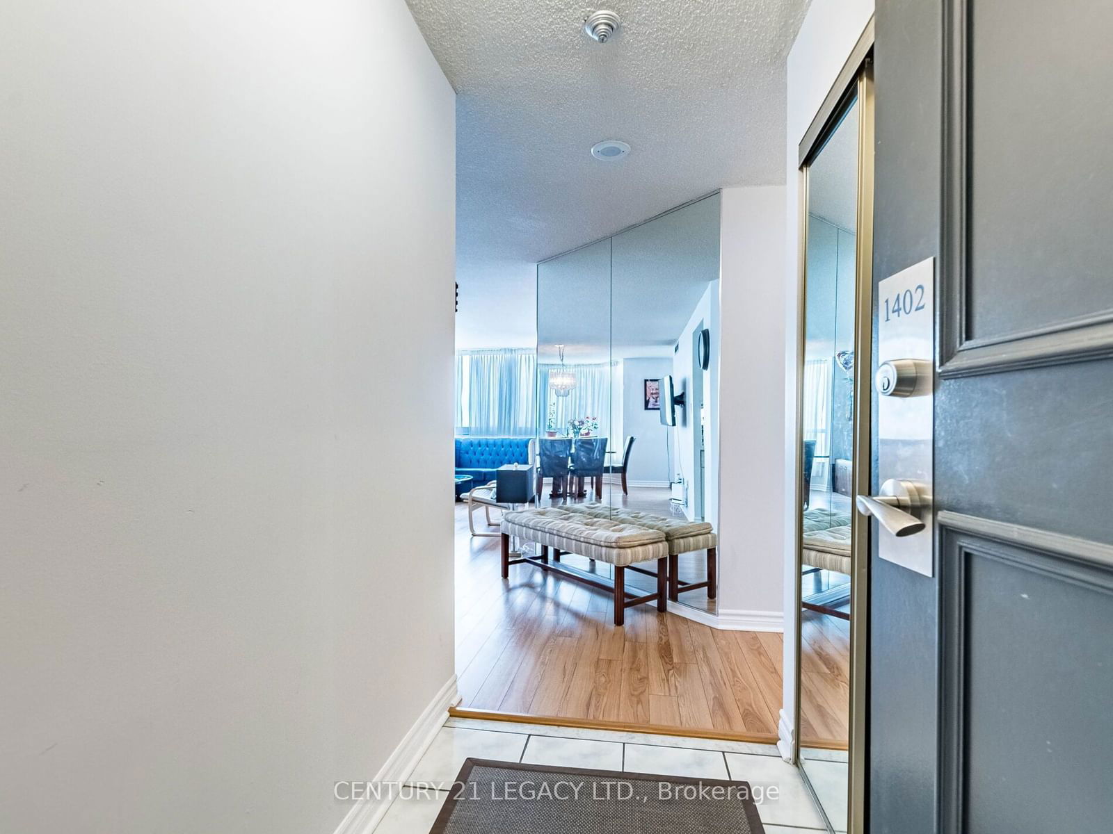 8 Lisa St E, unit 1402 for sale