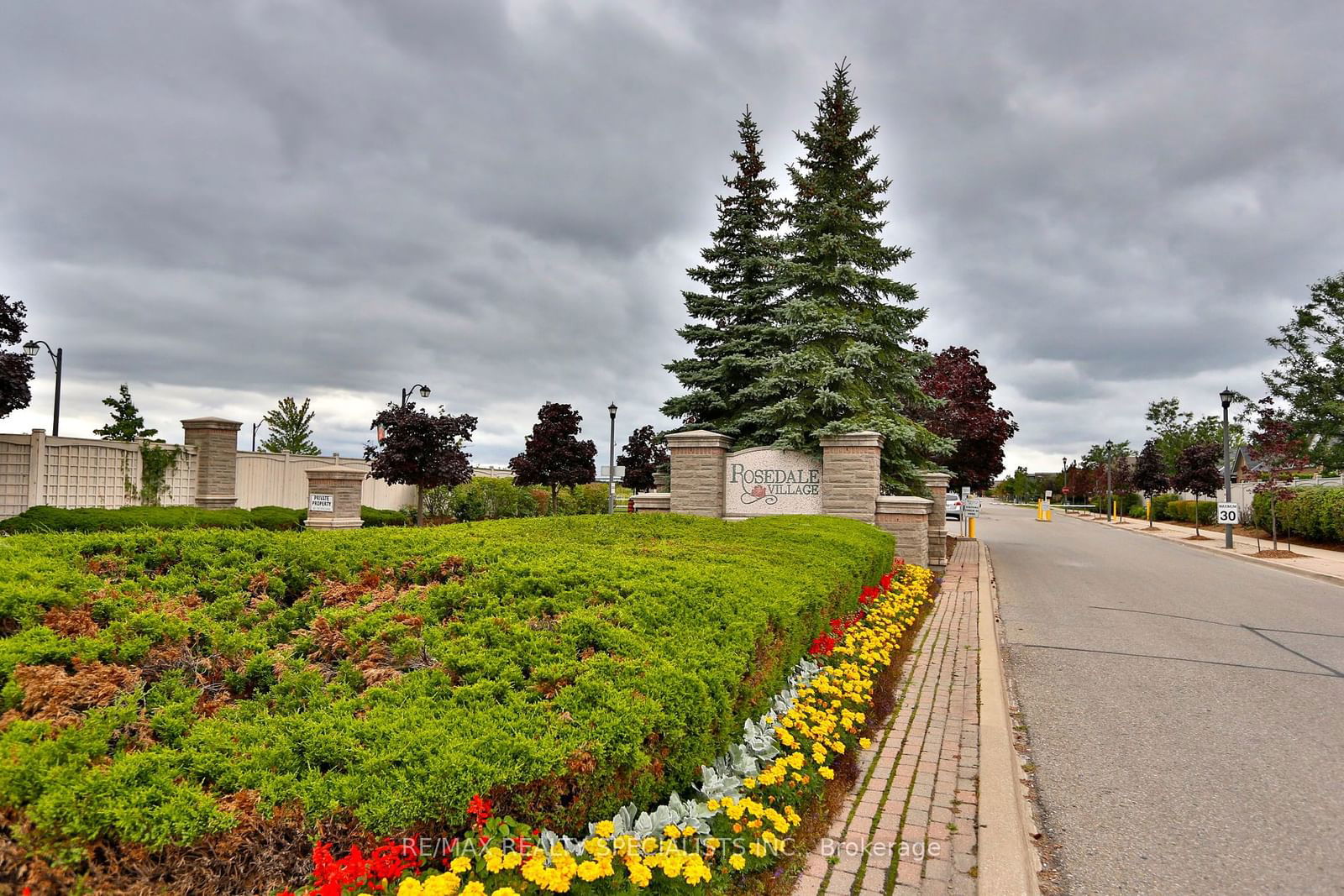 Rosedale Village II Condos, Brampton, Toronto