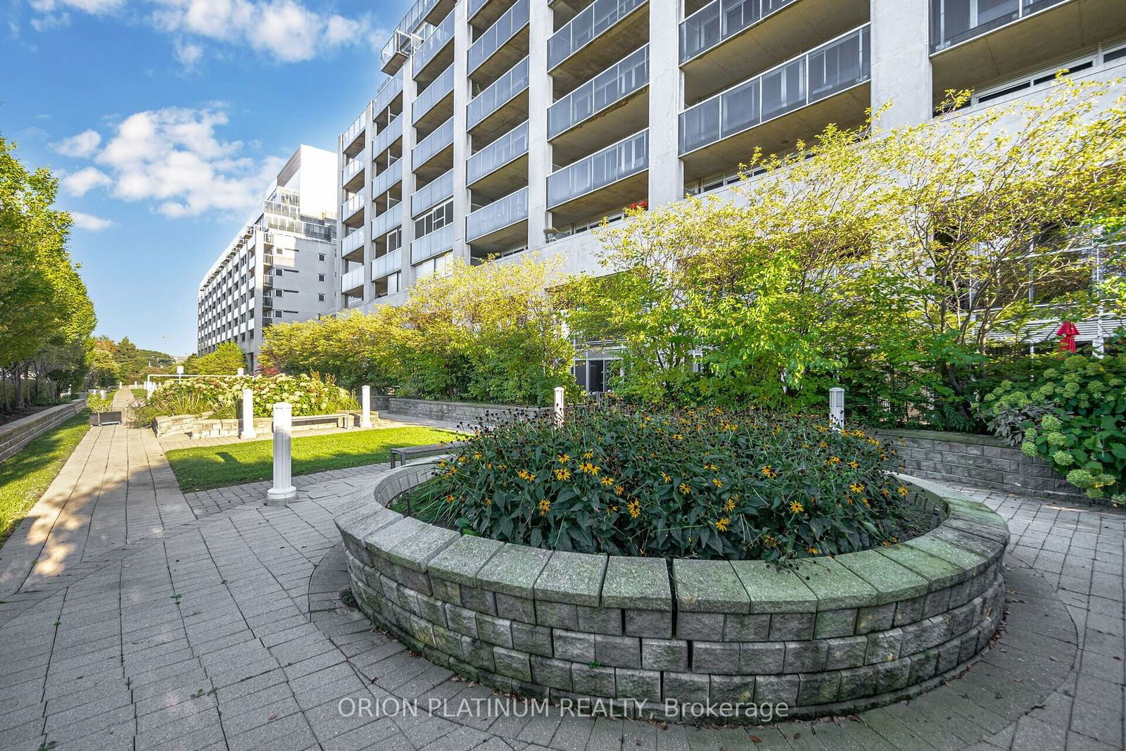 Loggia II Condos, Etobicoke, Toronto