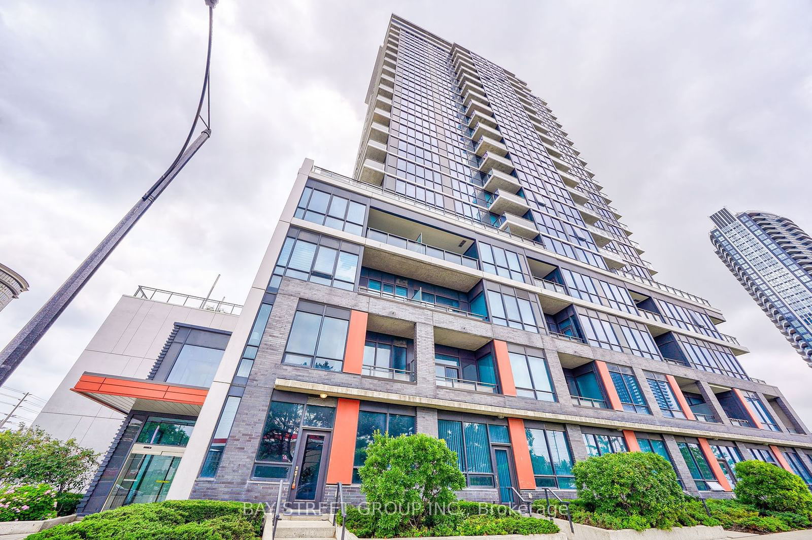 55 Eglinton Ave W, unit 108 for rent