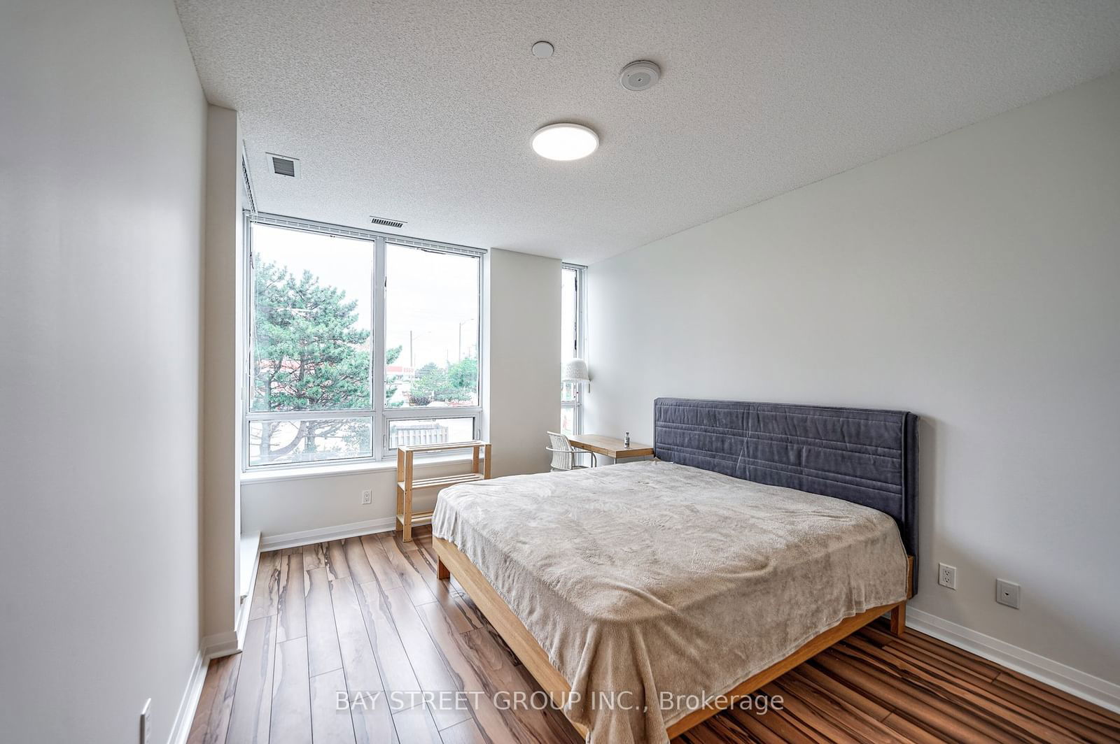 55 Eglinton Ave W, unit 108 for rent