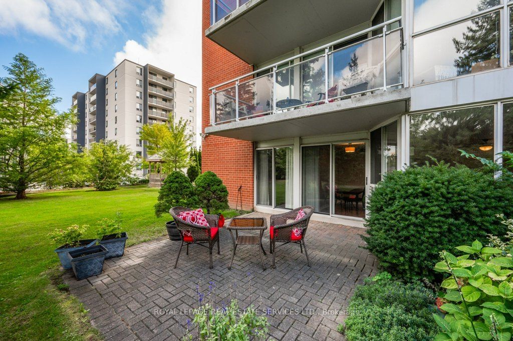 1071 Queens Ave, unit 104 for sale