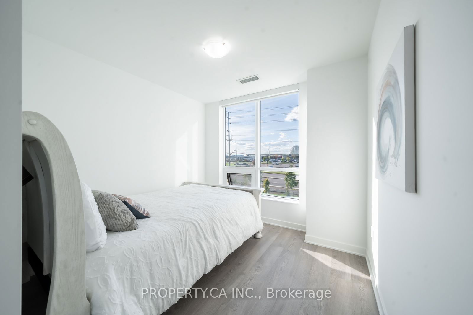 4675 Metcalfe Ave, unit 206 for sale