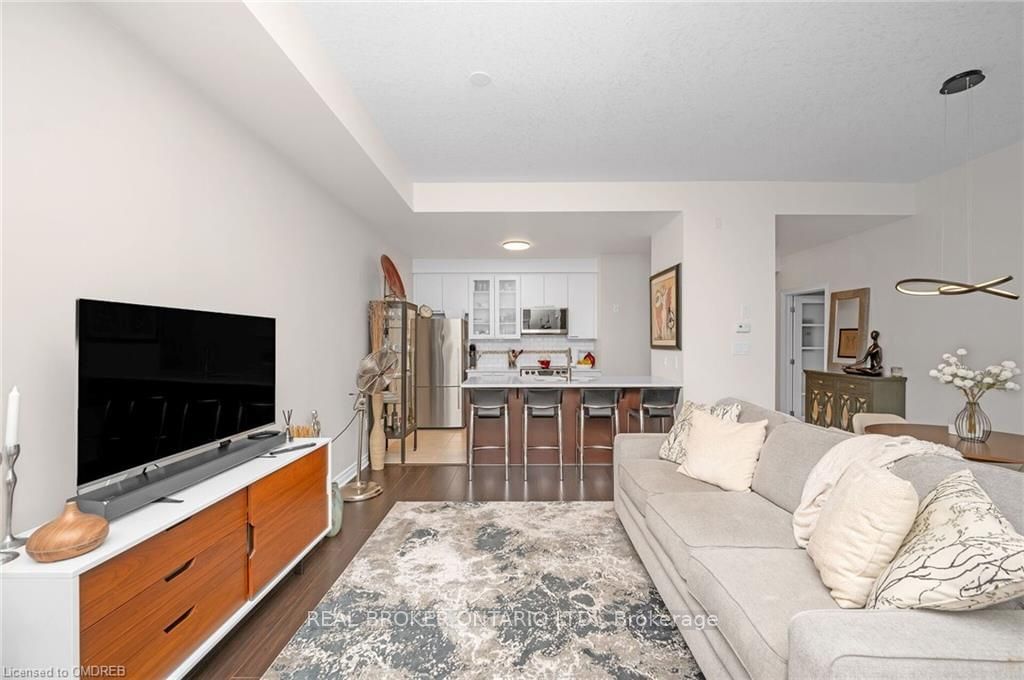 5070 Fairview St, unit 101 for sale