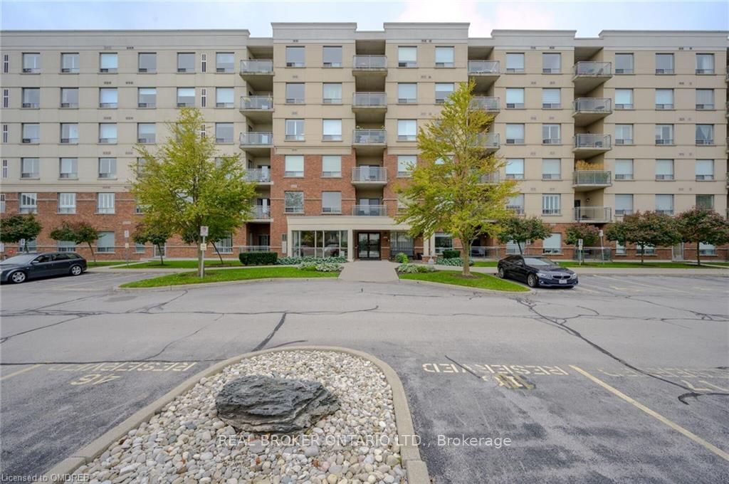 Terraces in The Village Condos, Burlington, Toronto