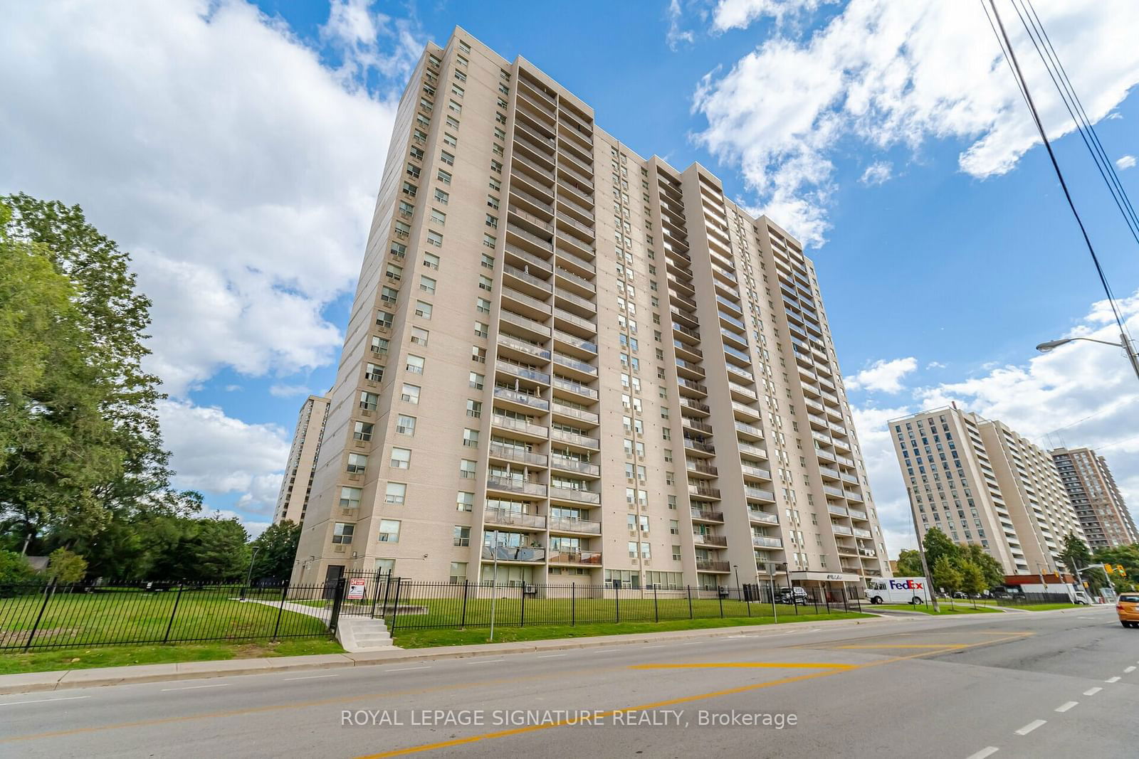 Briar Hill Towers, York Crosstown, Toronto