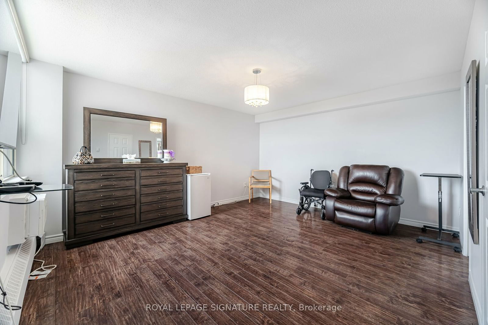 155 MARLEE Ave, unit 1702 for sale