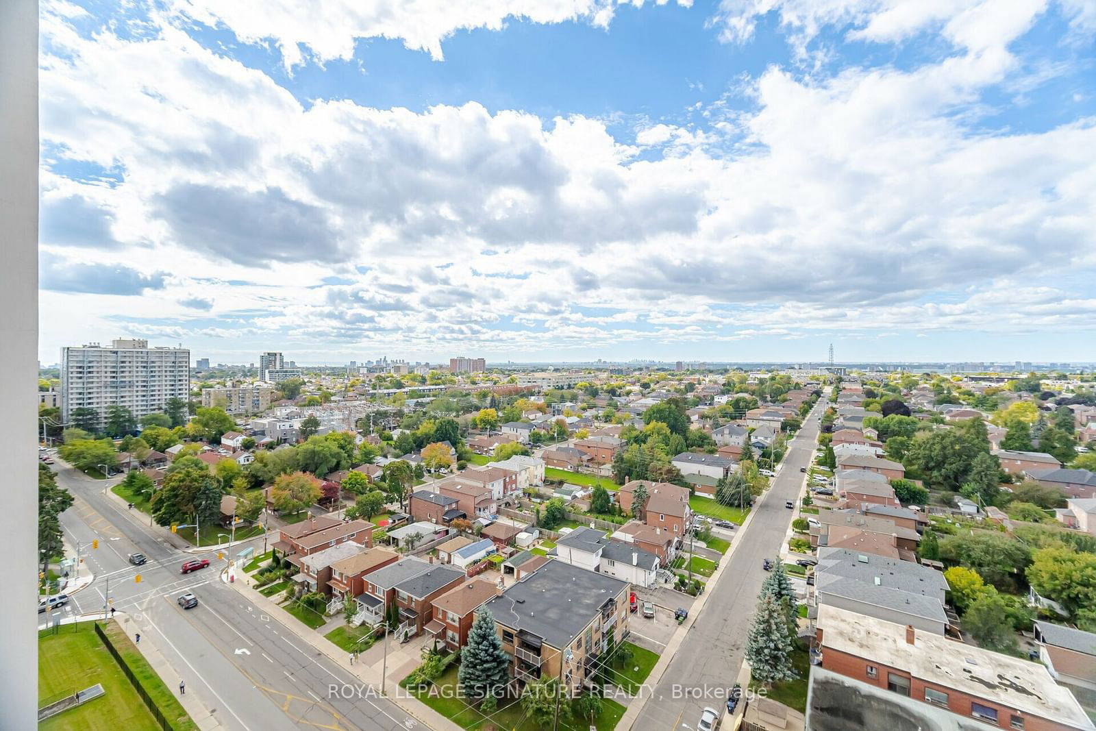 Briar Hill Towers, York Crosstown, Toronto