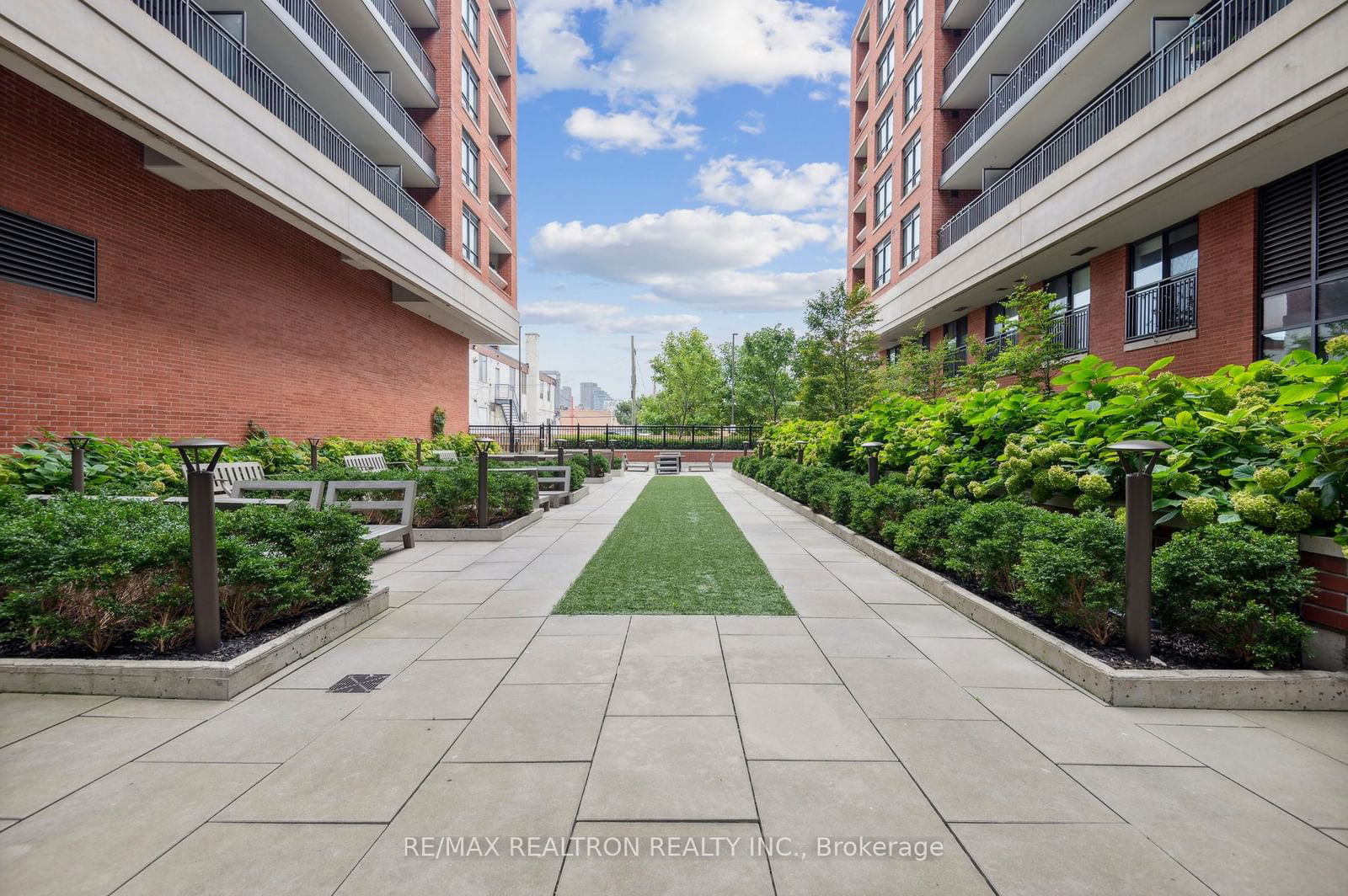 3091 Dufferin St, unit 319 for sale