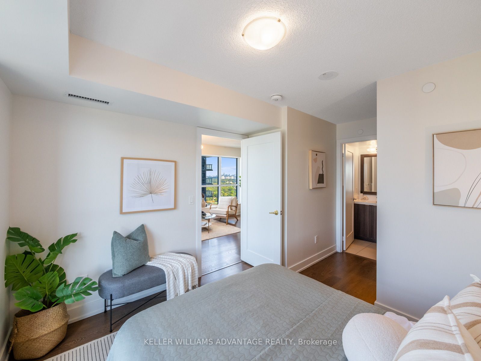 7 Mabelle Ave, unit 3004 for sale