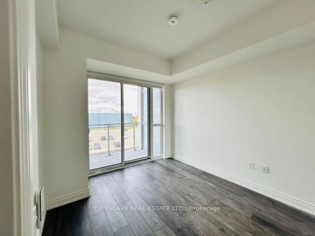 1050 Main St E, unit 312 for rent