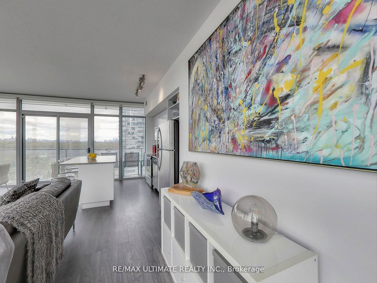 103 THE QUEENSWAY, unit 1514 for sale