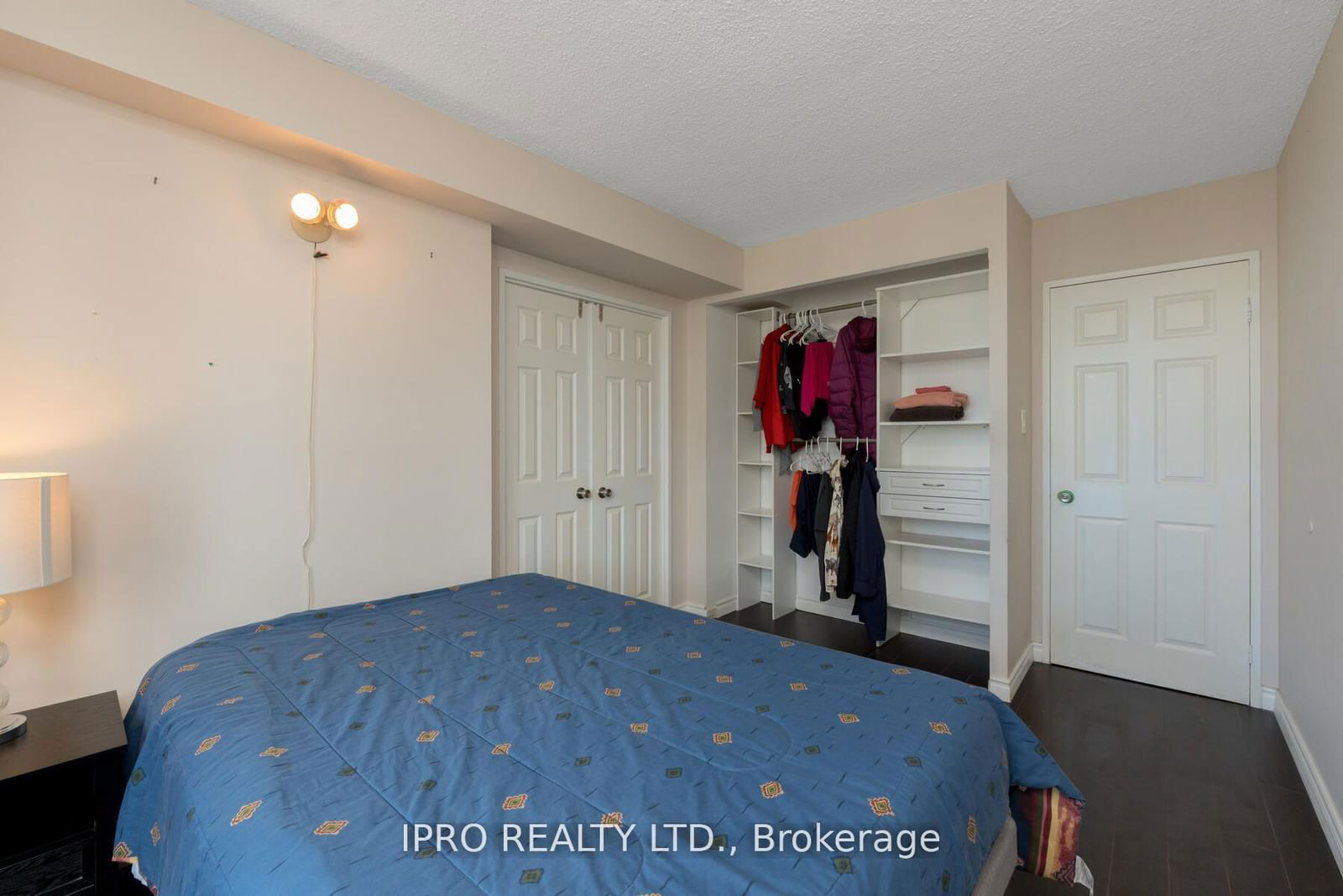 5 Lisa St, unit 805 for sale