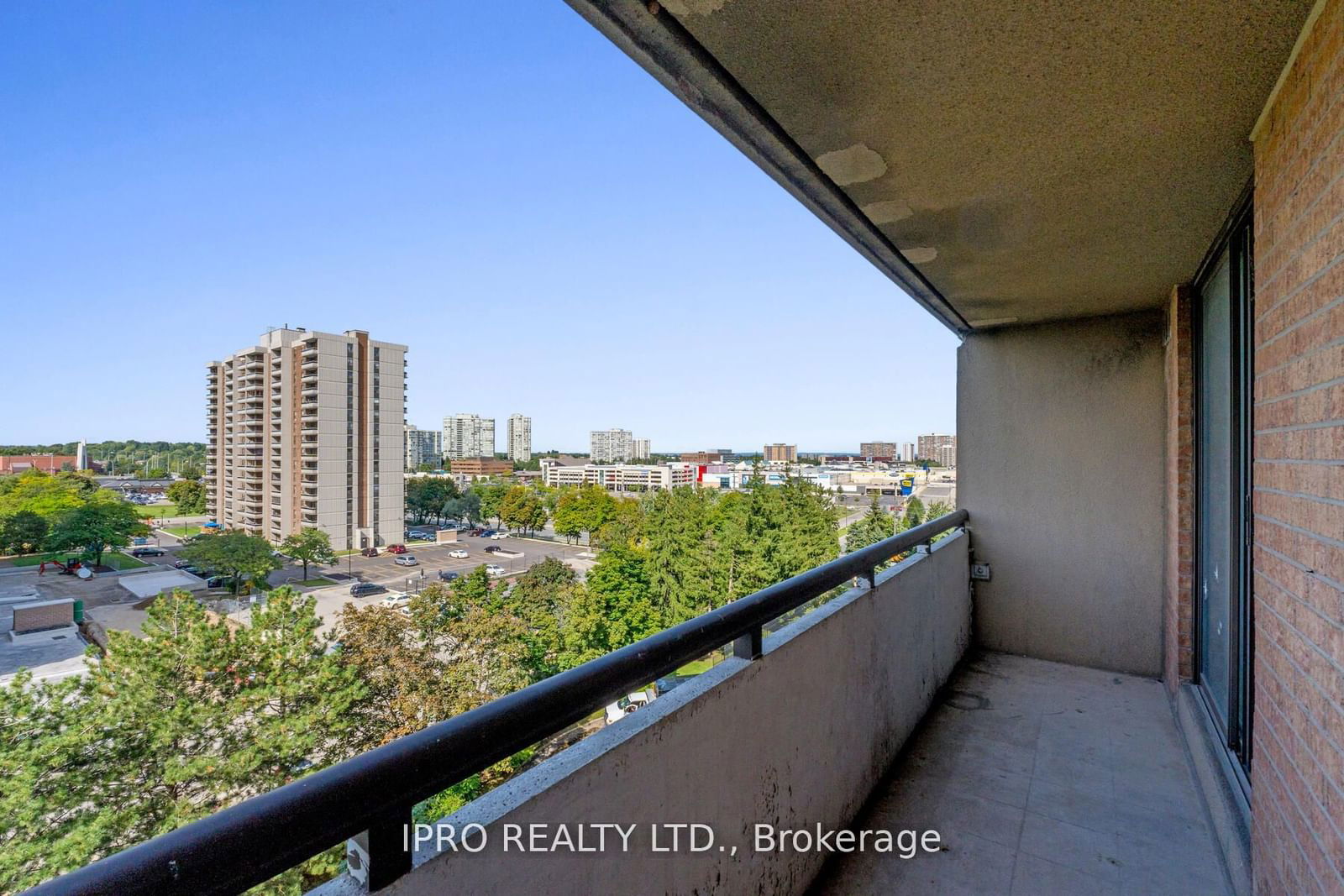 5 Lisa St, unit 805 for sale