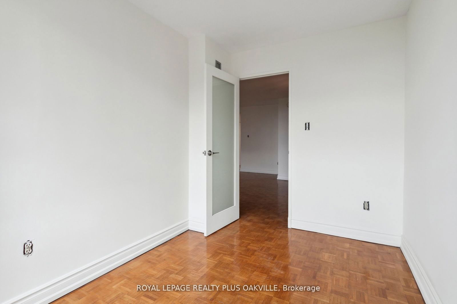 714 The West Mall W, unit 909 for sale