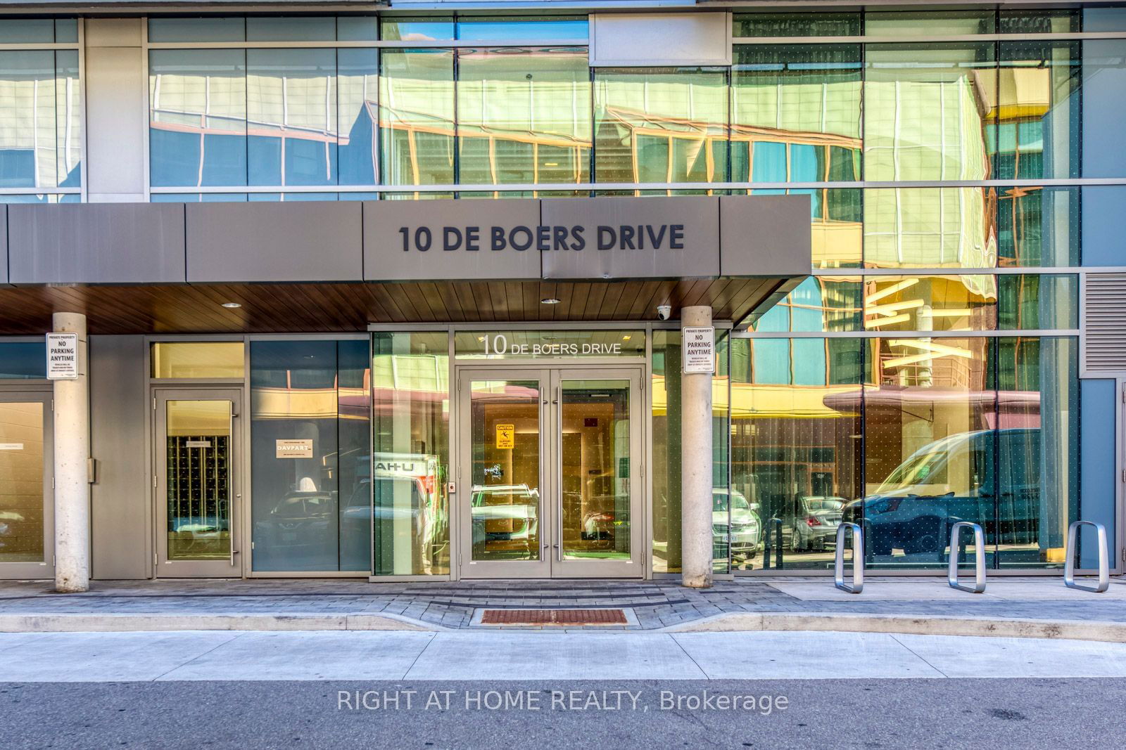 Avro Condominiums, North York, Toronto