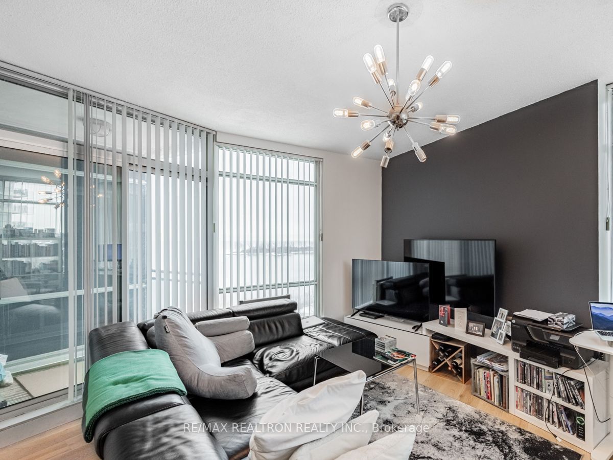 Grenadier Landing Condos, Etobicoke, Toronto