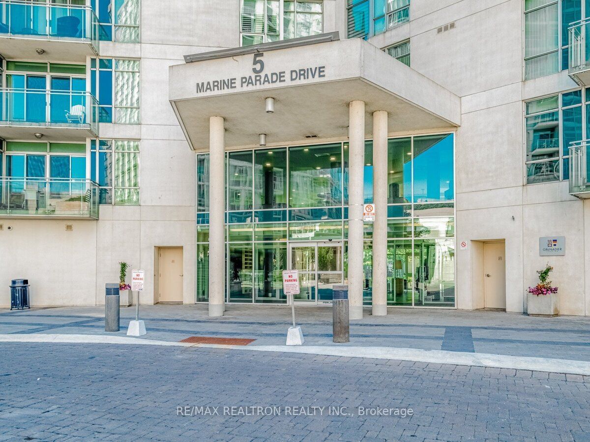 Grenadier Landing Condos, Etobicoke, Toronto