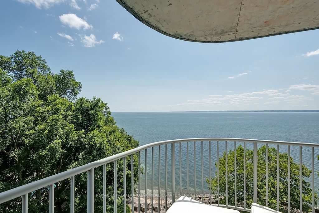 2190 Lakeshore Rd, unit 604 for sale