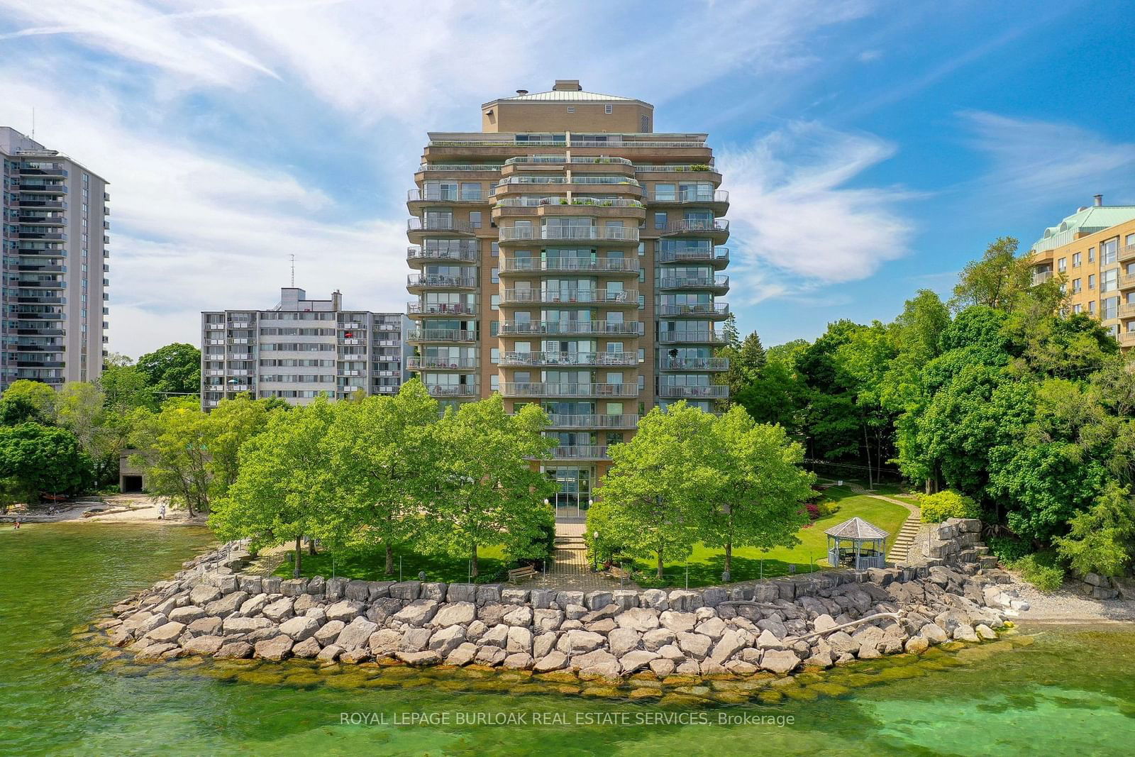 2190 Lakeshore Rd, unit 604 for sale