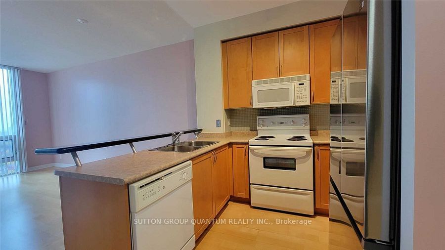 3939 Duke Of York Blvd, unit 1605 for rent