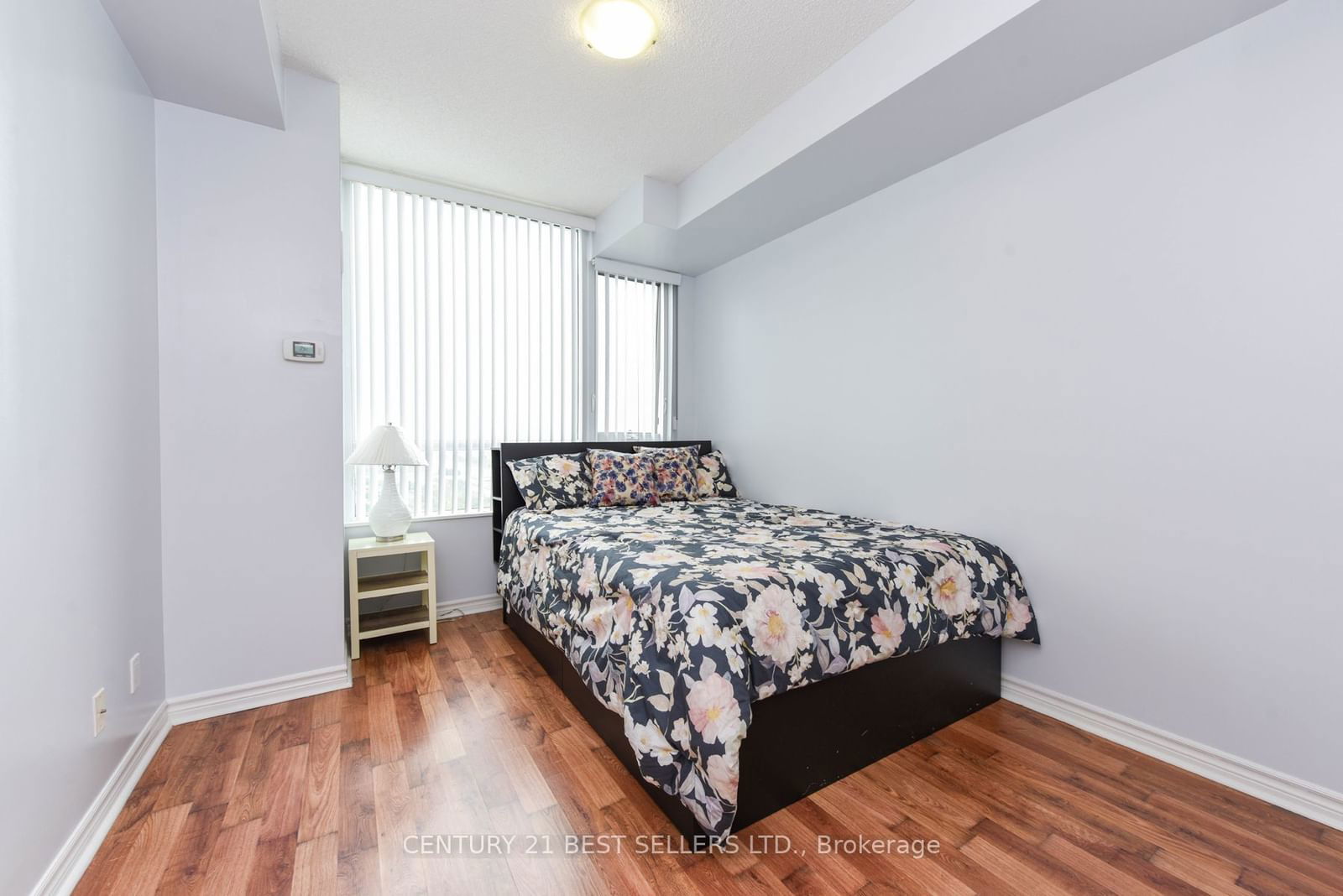 339 Rathburn Rd W, unit 2511 for sale