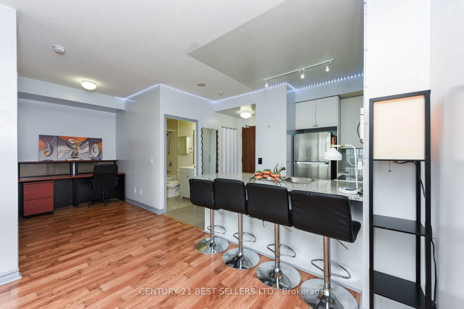 339 Rathburn Rd W, unit 2511 for sale