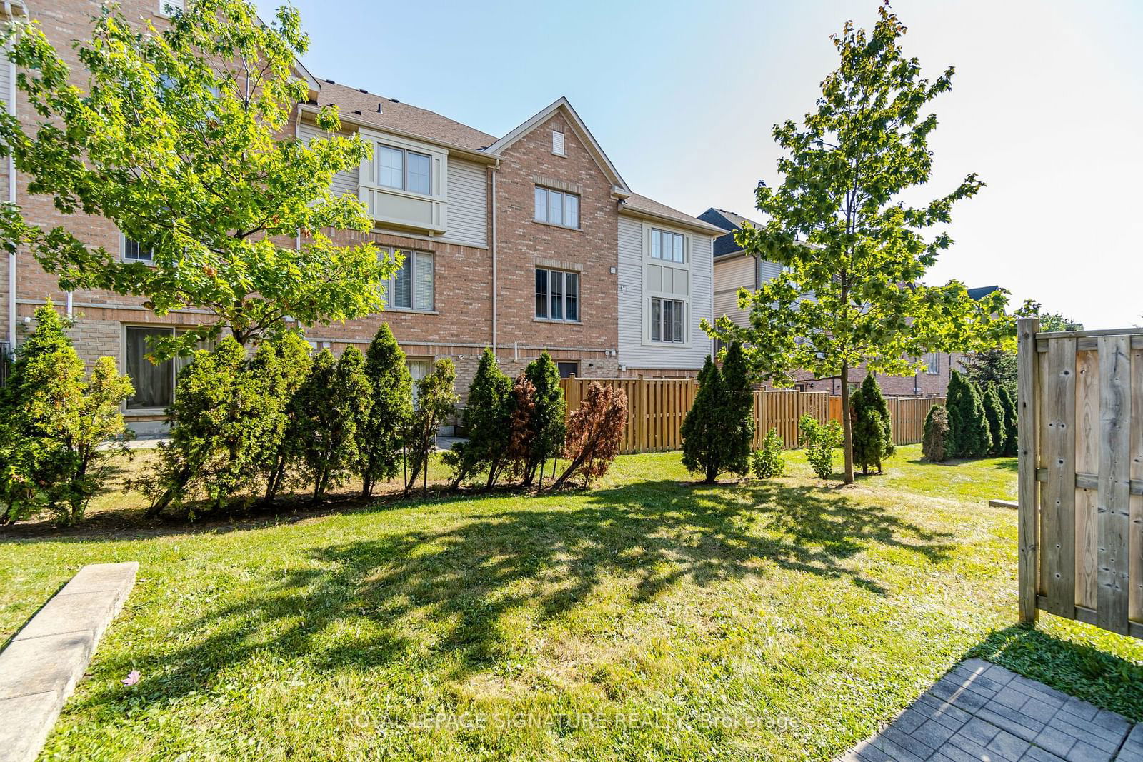 Terracotta Village at The Credit Valley, Brampton, Toronto