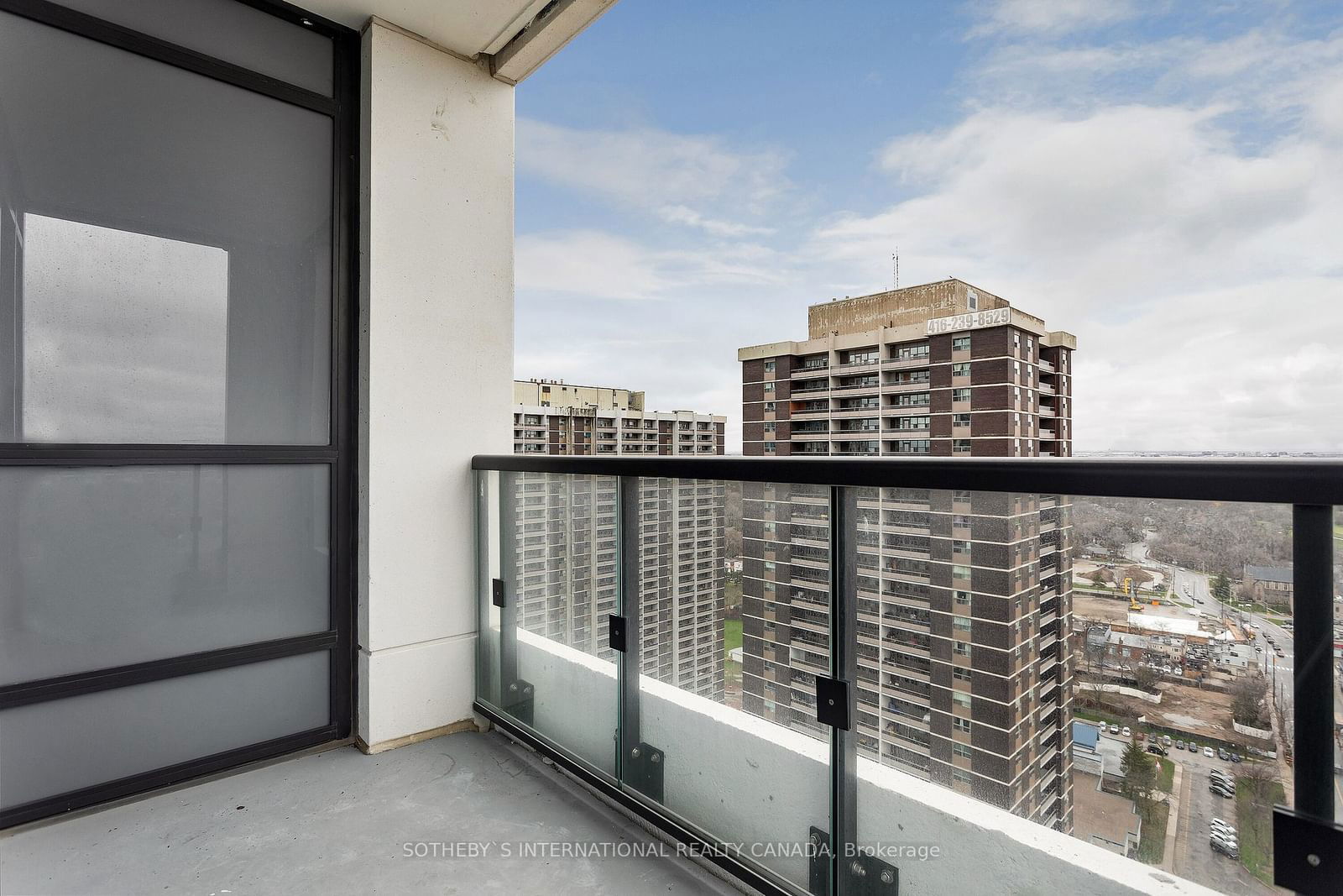 5 Mabelle Ave, unit 3035 for sale