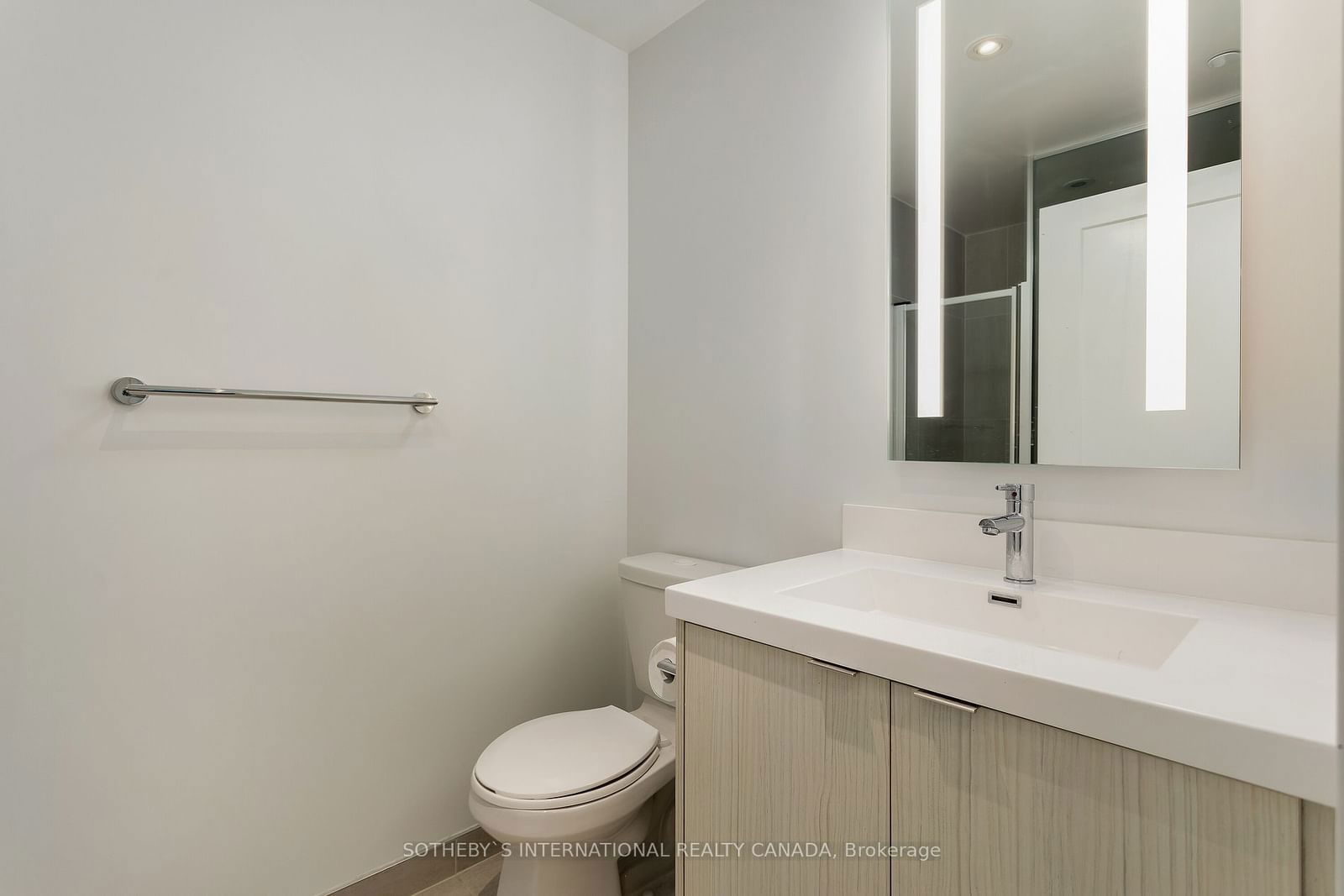 5 Mabelle Ave, unit 3035 for sale