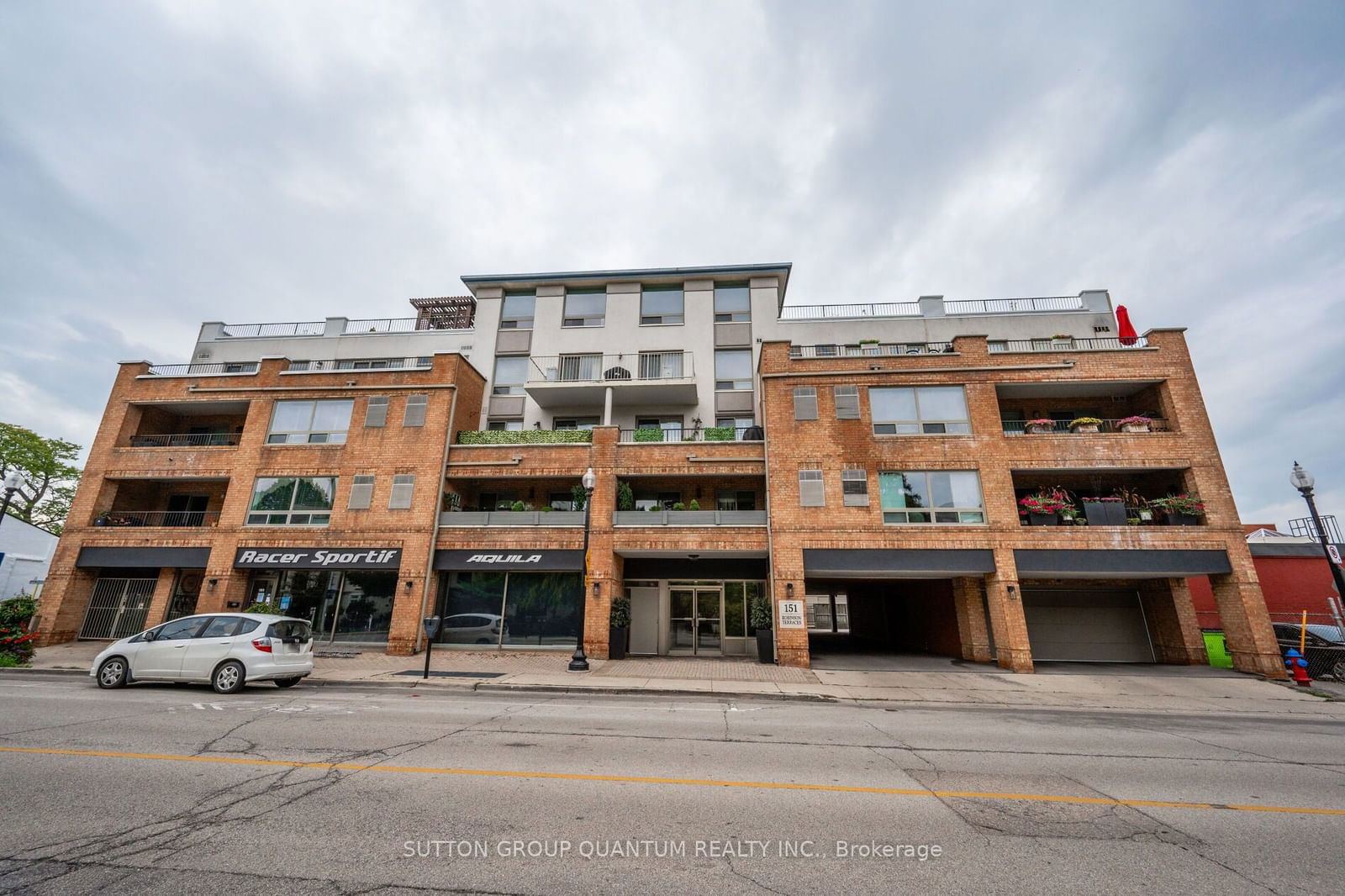 Robinson Terrace Condos, Oakville, Toronto