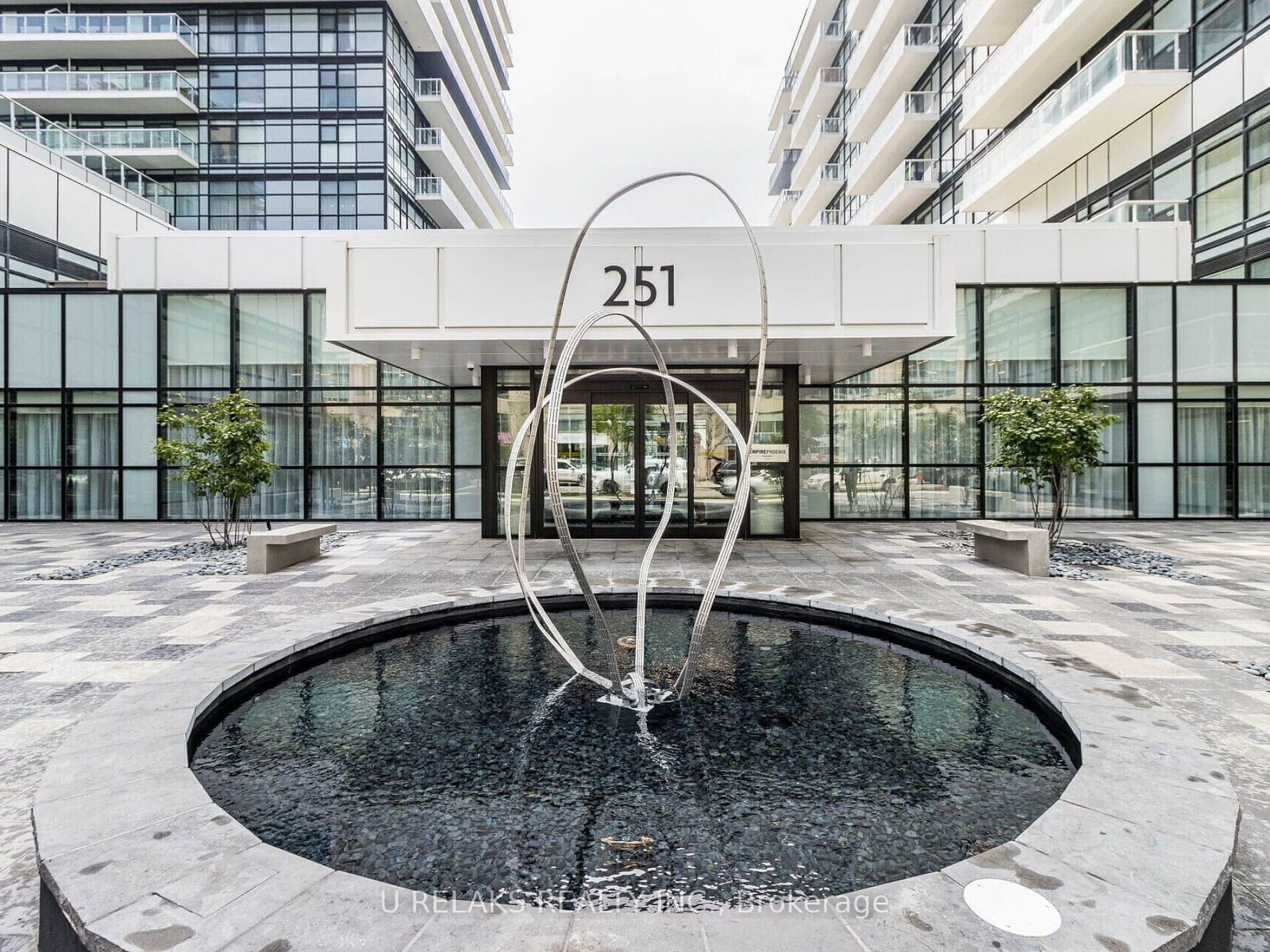 251 Manitoba St, unit 715 for sale