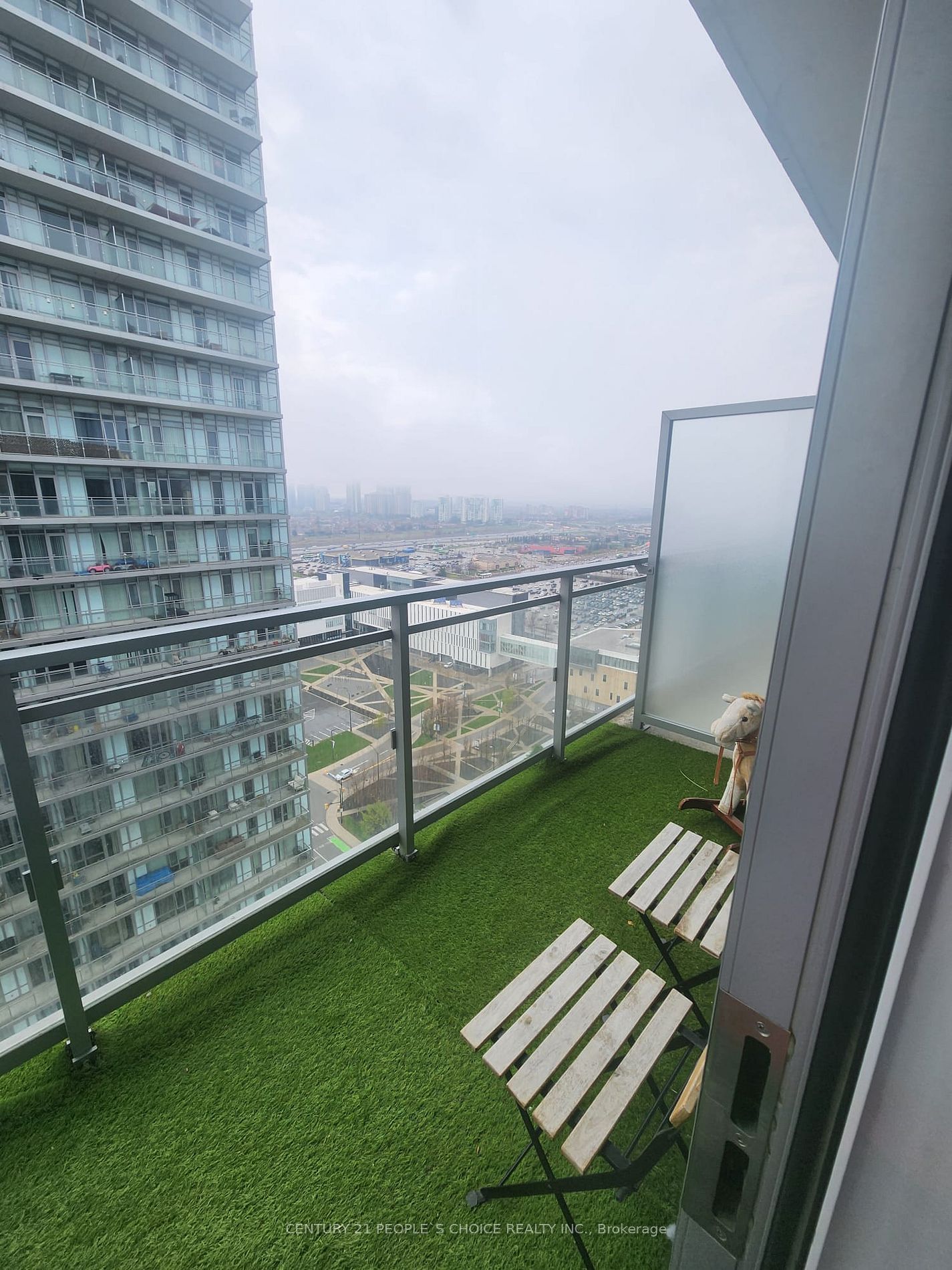 365 Prince Of Wales Dr, unit 2209 for rent