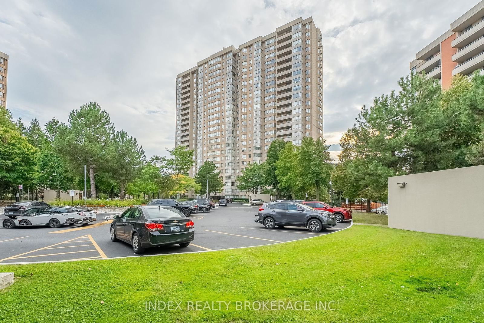 The Imperial Condos, Brampton, Toronto