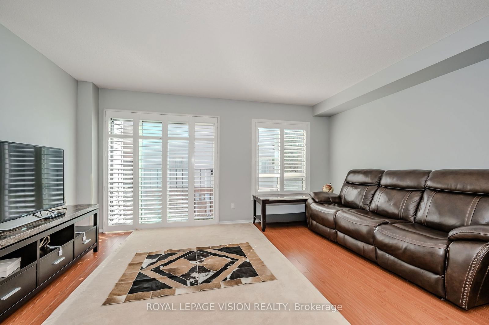 5030 Heatherleigh Ave, unit 10 for sale