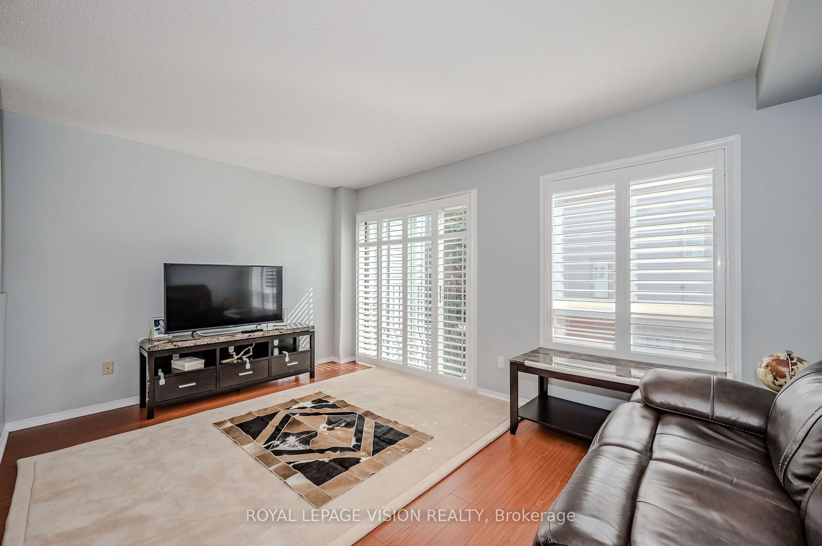 5030 Heatherleigh Ave, unit 10 for sale