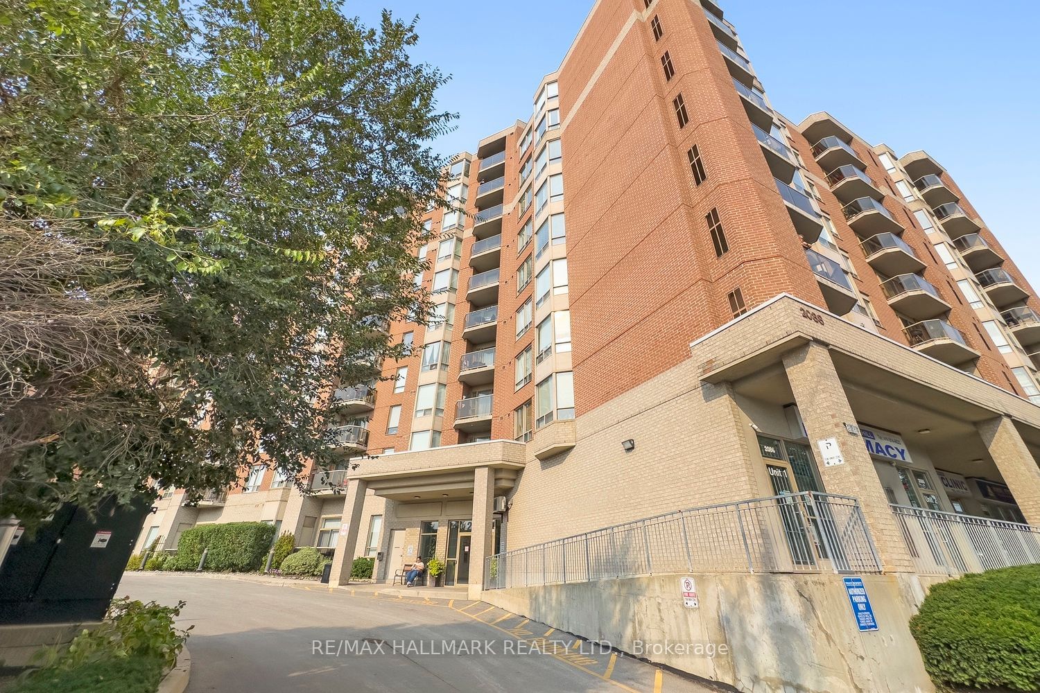 2088 Lawrence Ave W, unit 604 for sale