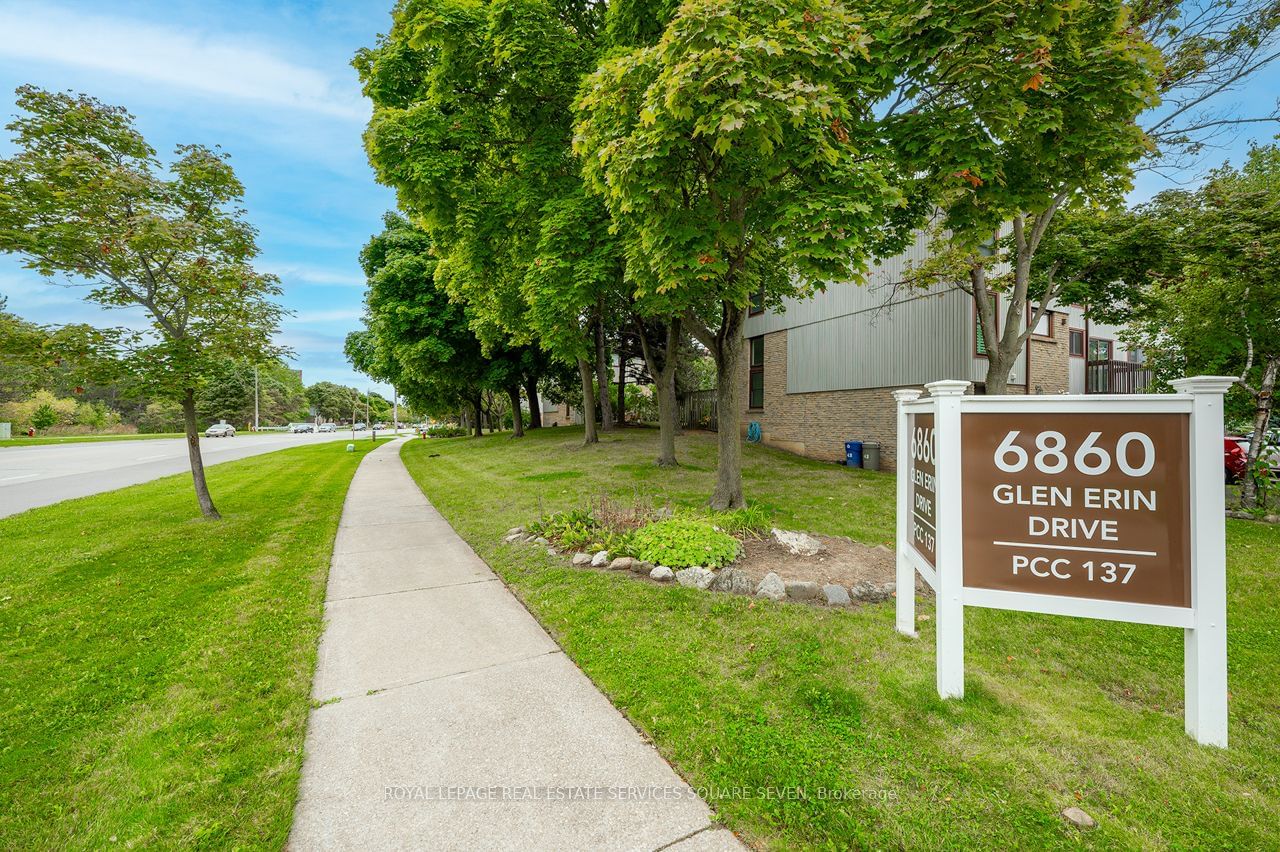 6860 Glen Erin Drive Townhomes, Mississauga, Toronto