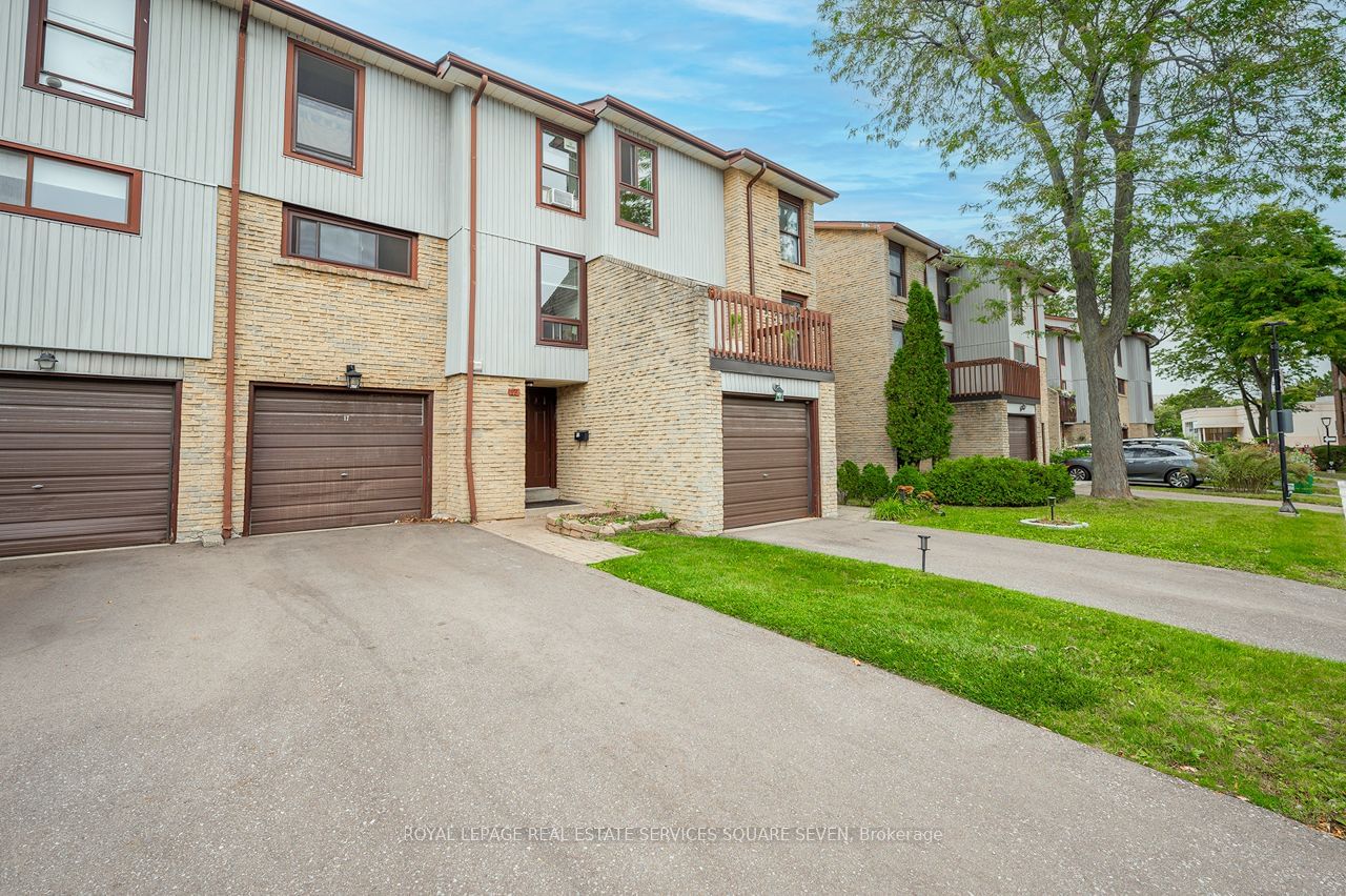 6860 Glen Erin Drive Townhomes, Mississauga, Toronto