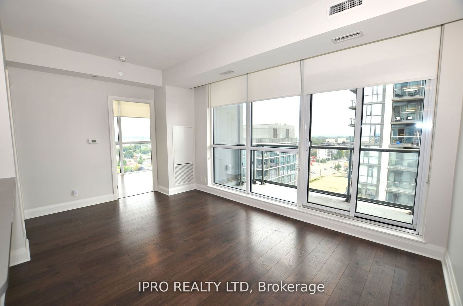 15 zorra St, unit 1302 for rent