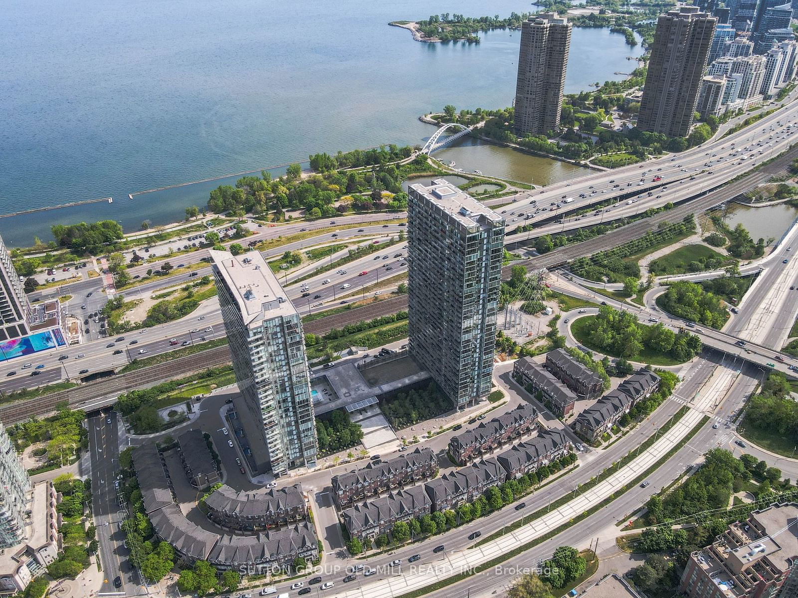 105 The Queensway, unit 1009 for sale