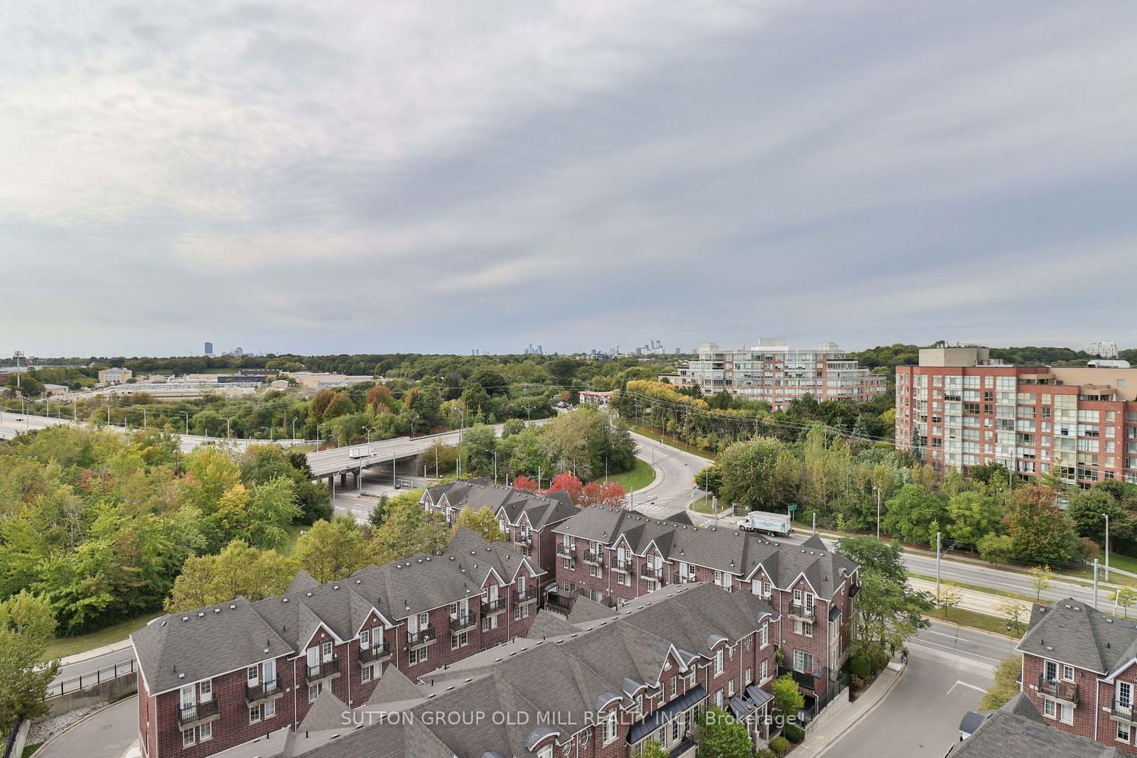 105 The Queensway, unit 1009 for sale