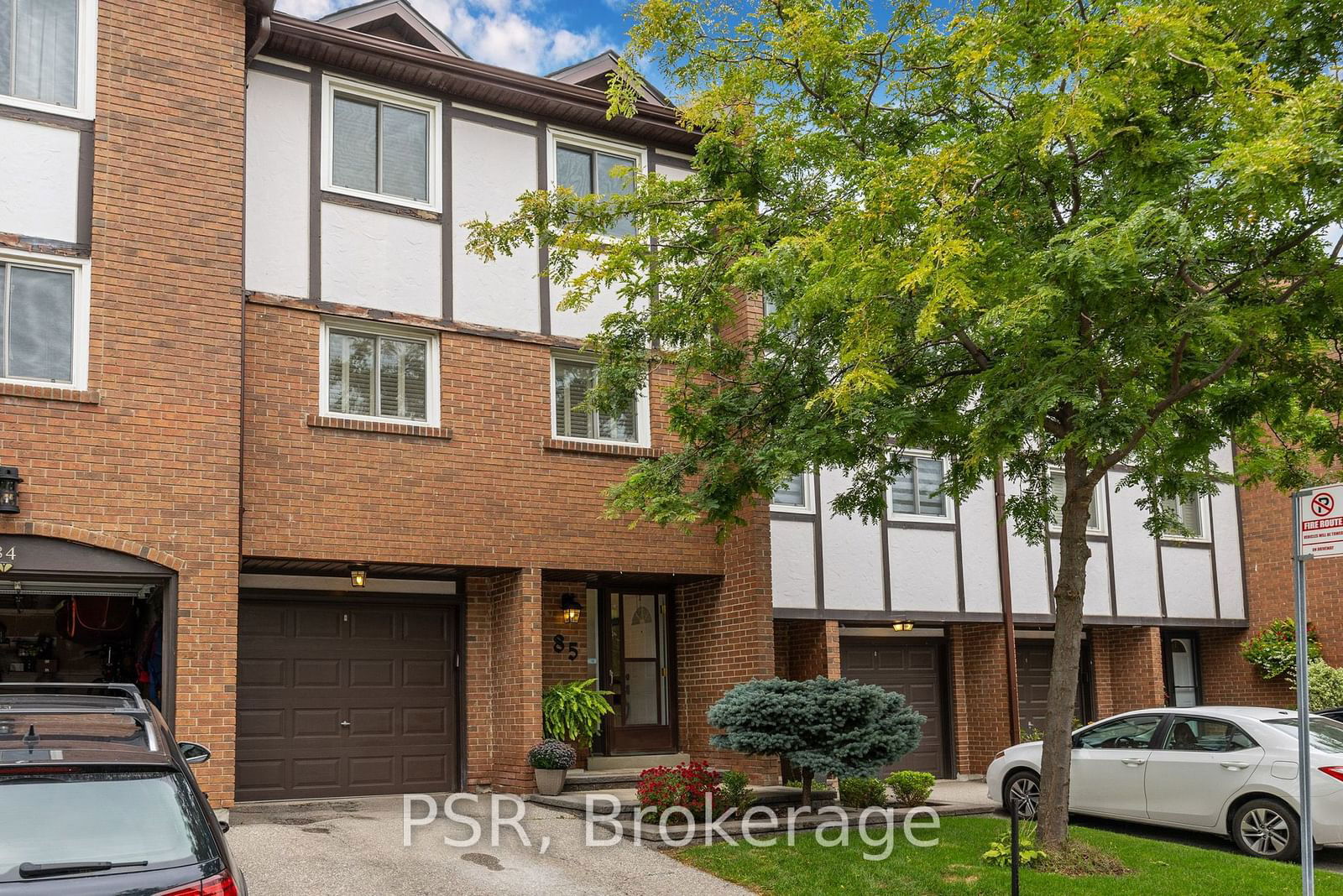 1755 Rathburn Road Townhomes, Mississauga, Toronto