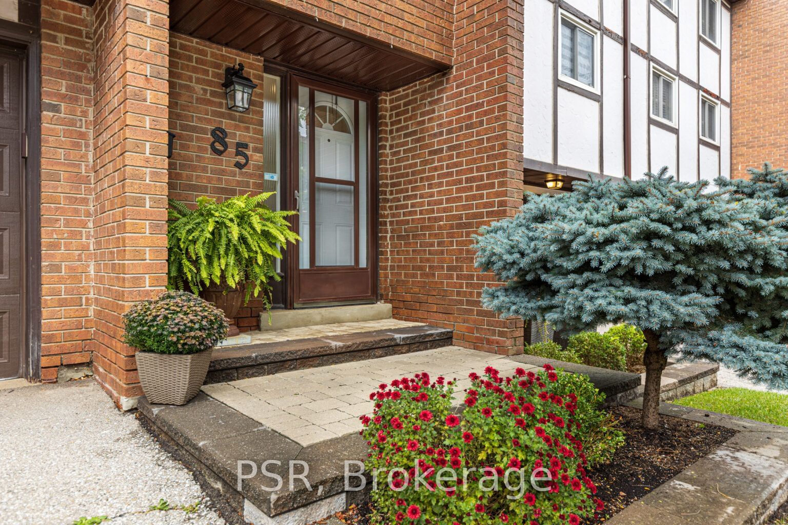 1755 Rathburn Road Townhomes, Mississauga, Toronto