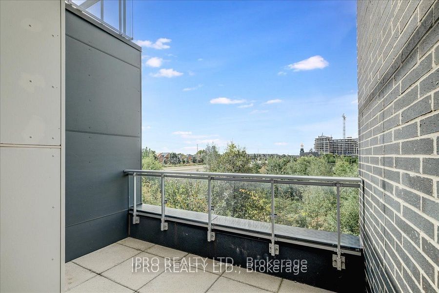 3028 Creekshore Common, unit 111 for sale