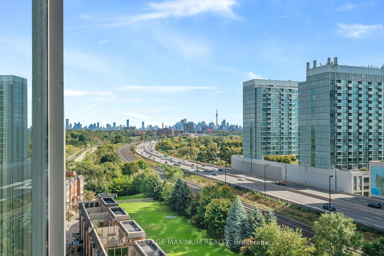 15 Windermere Ave, unit 1010 for rent