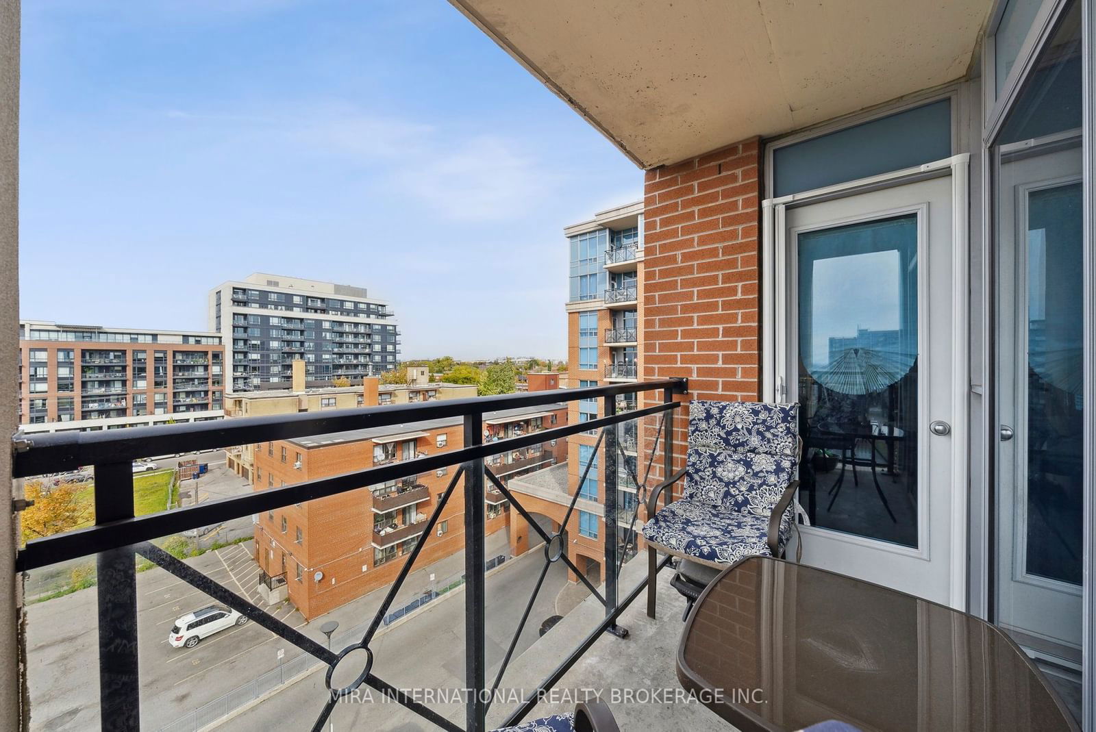 2772 keele St, unit 713 for sale