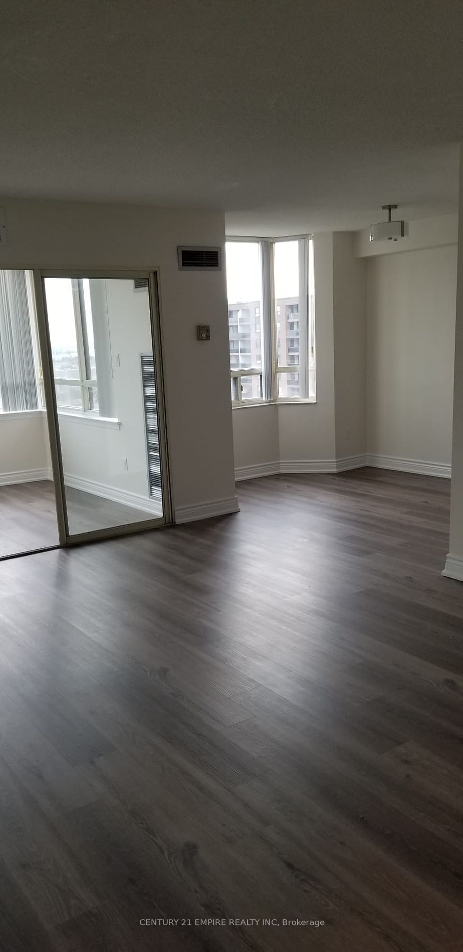 5 Lisa St, unit 1203 for rent