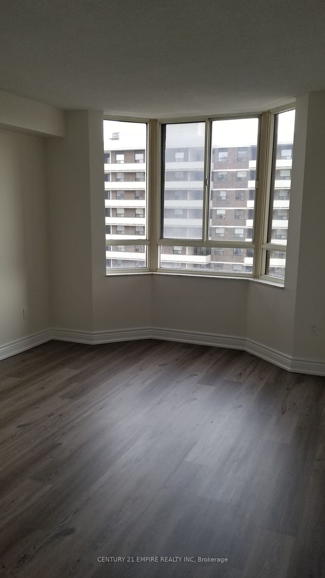 5 Lisa St, unit 1203 for rent